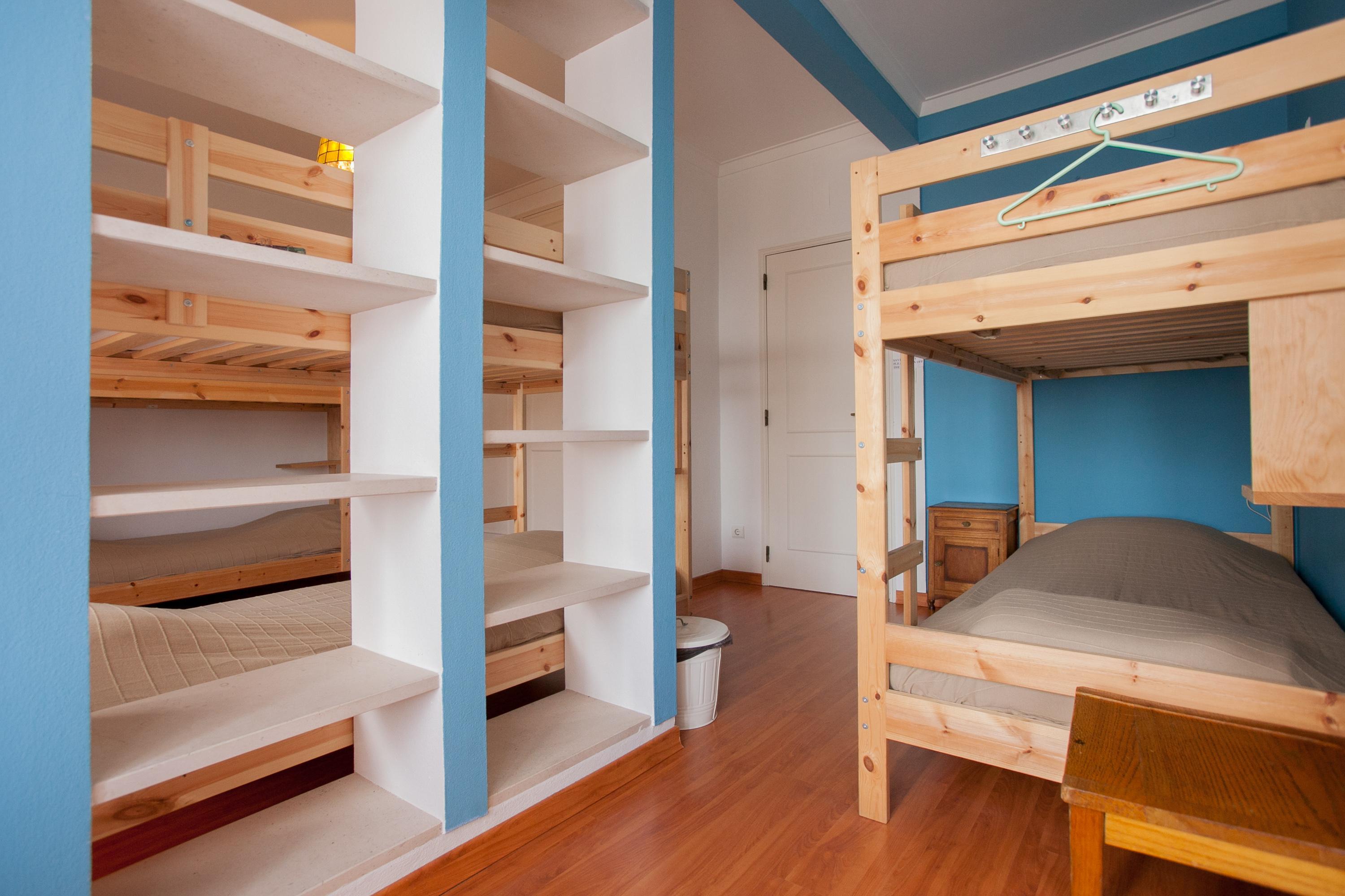 Ericeira Chill Hill Hostel & Private Rooms - Peach Garden מראה חיצוני תמונה