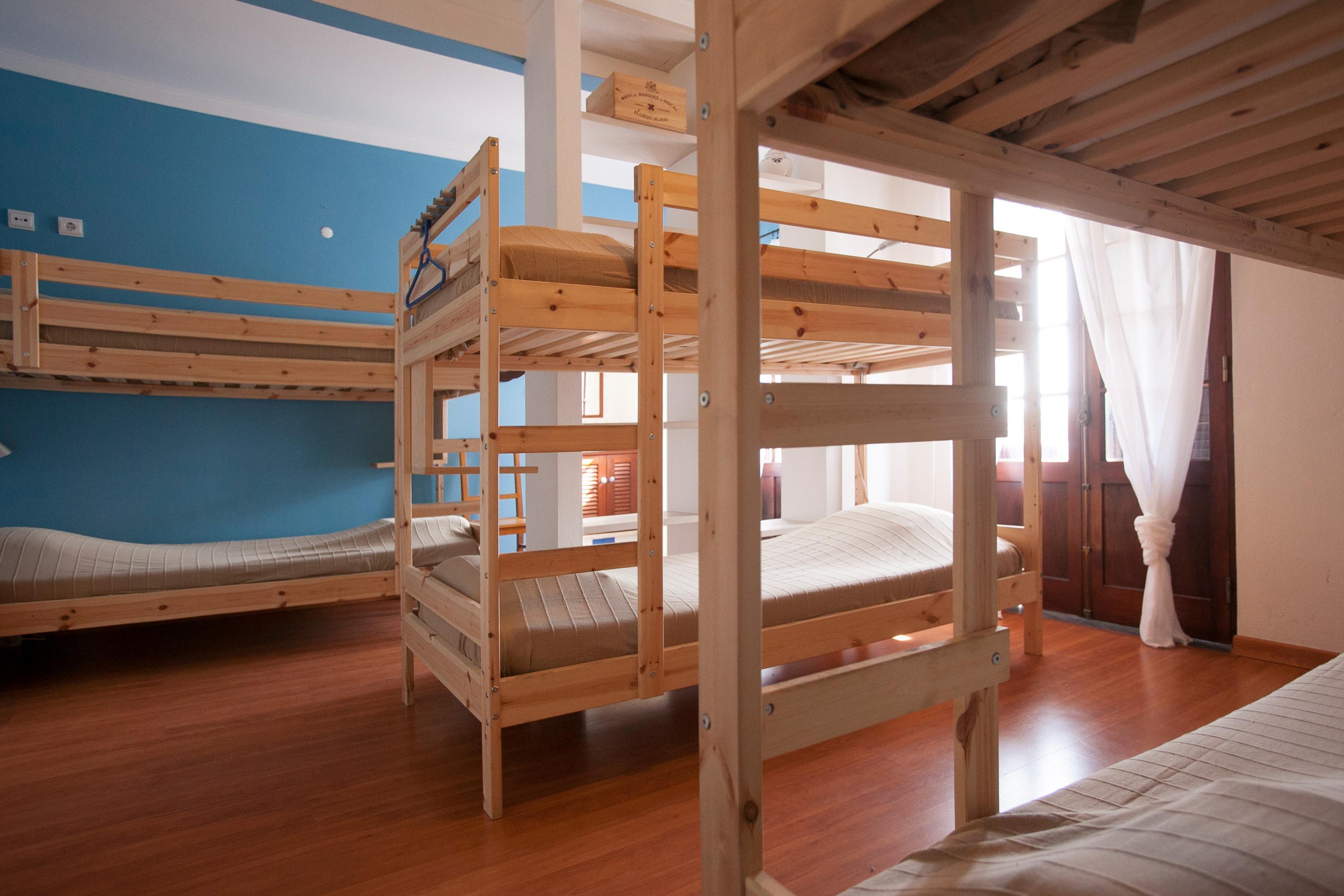 Ericeira Chill Hill Hostel & Private Rooms - Peach Garden מראה חיצוני תמונה