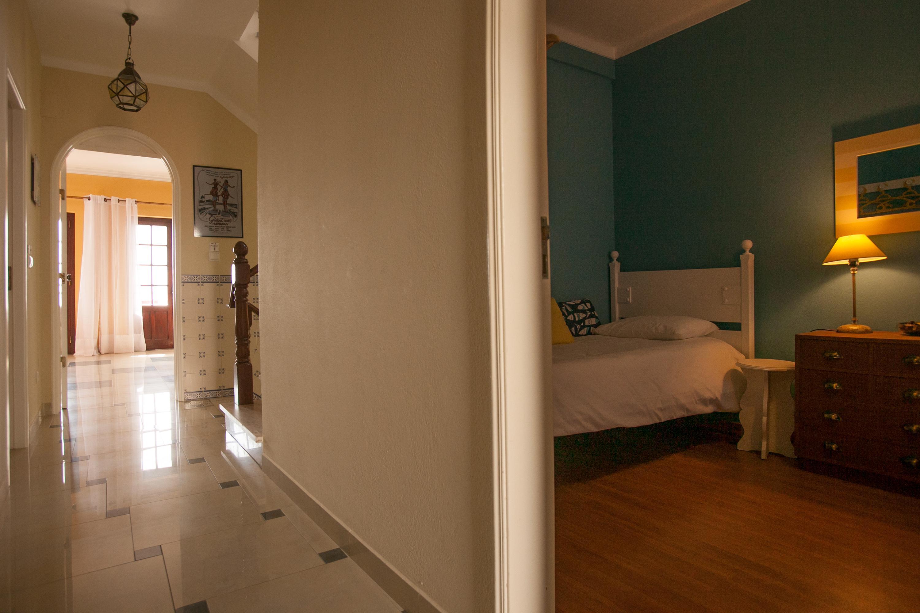 Ericeira Chill Hill Hostel & Private Rooms - Peach Garden מראה חיצוני תמונה