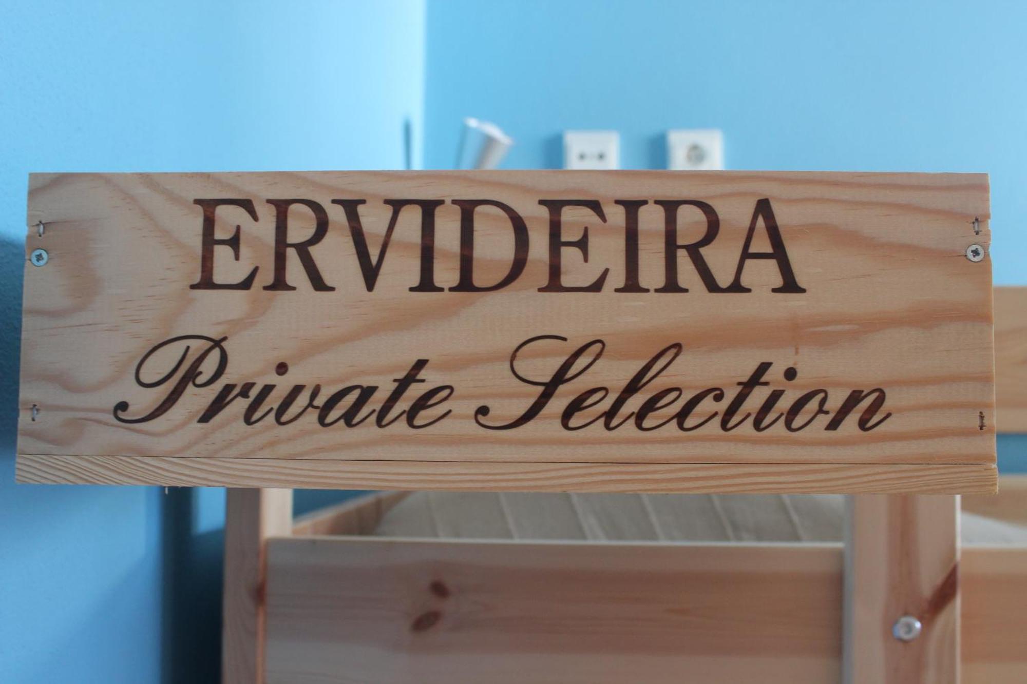 Ericeira Chill Hill Hostel & Private Rooms - Peach Garden חדר תמונה