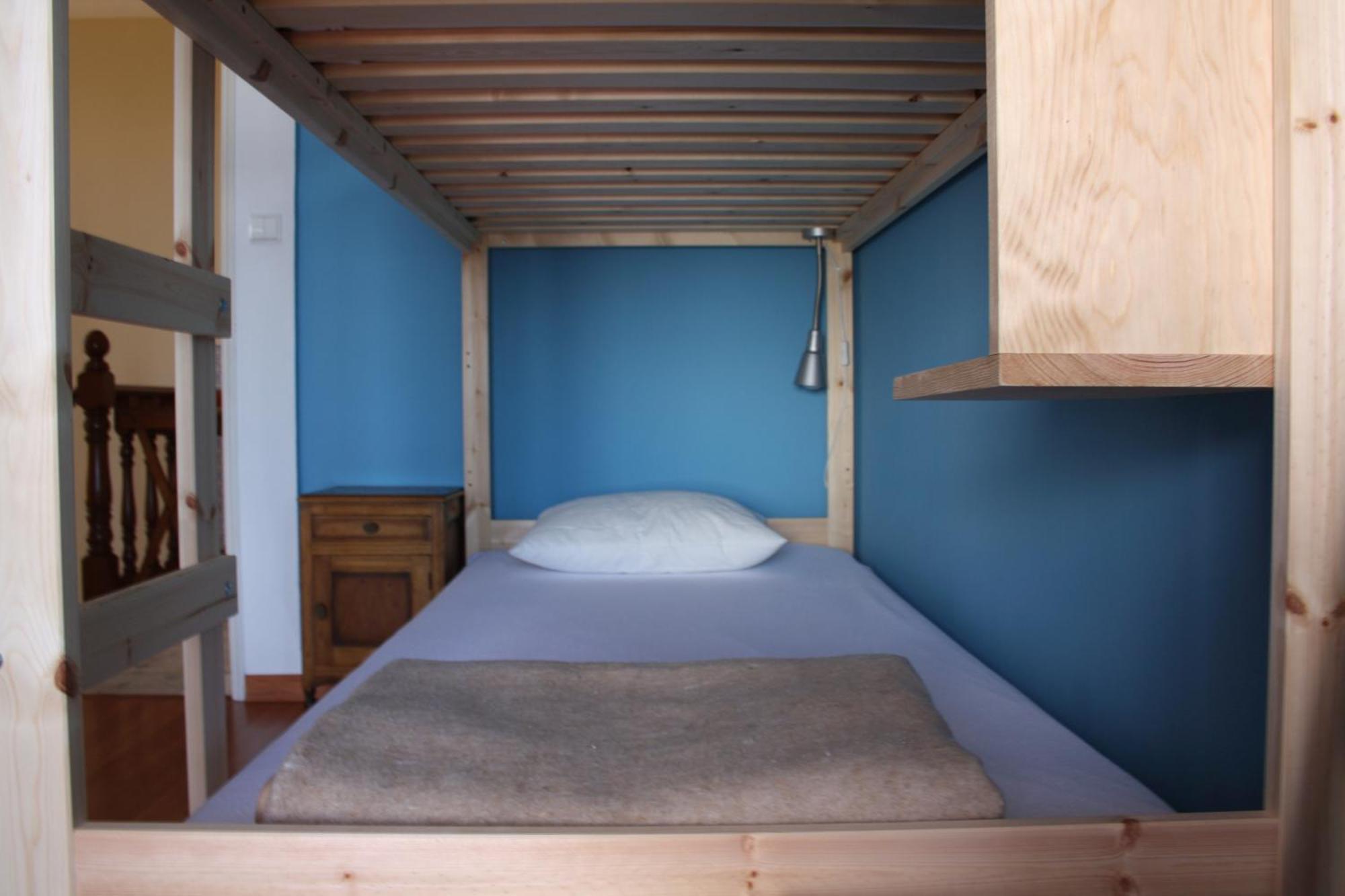 Ericeira Chill Hill Hostel & Private Rooms - Peach Garden חדר תמונה