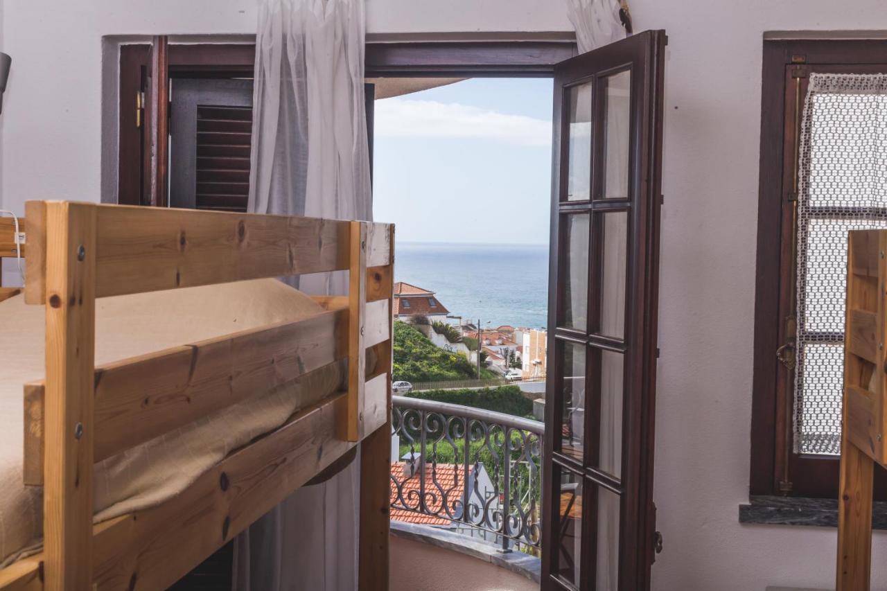Ericeira Chill Hill Hostel & Private Rooms - Peach Garden מראה חיצוני תמונה