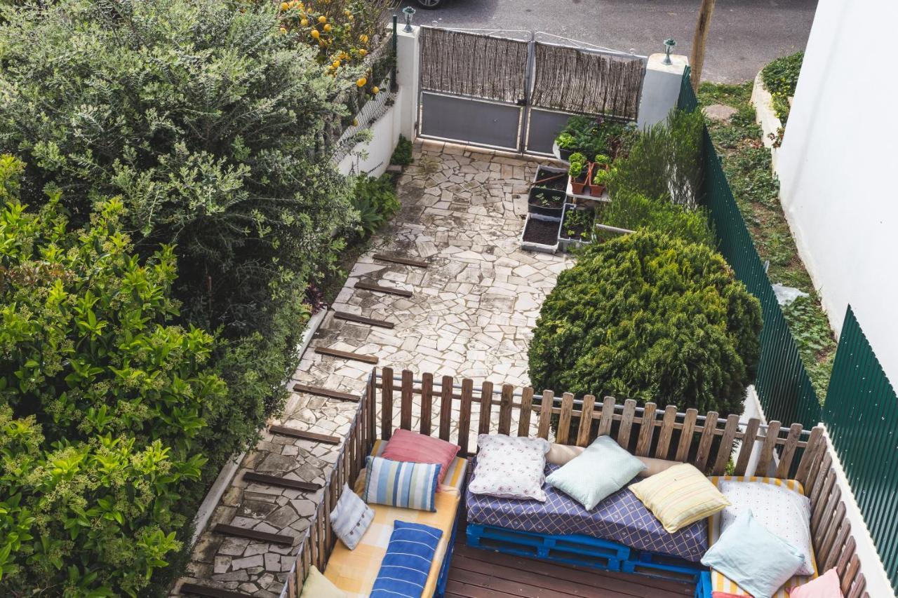 Ericeira Chill Hill Hostel & Private Rooms - Peach Garden מראה חיצוני תמונה